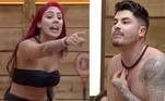O clima esquentou entre Alicia e Lucas! A confusão iniciou no quarto, onde o coach foi tirar satisfação com a peoa sobre a acusação feita na Roça da última terça-feira (7), na qual a influenciadora o chamou de 'sem caráter'. Com o sangue fervendo, o peão não hesitou em confrontar a colega, afirmando: 'Você falou que eu não sou nada. Você falou que eu sou sem caráter e não sou nada', palavras negadas por Alicia. A partir daí, a gritaria correu solta!