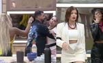 O primeiríssimo bafafá da temporada foi um barraco entre Cariúcha e Jenny Miranda, repleto de xingamentos e envolvendo até nomes famosos, como Jojo Todynho e Gretchen. Já o quebra-pau mais recente, aconteceu entre as ex-aliadas Nadja Pessoa e Jaque Grohalski, com uma discussão recheada de deboche!