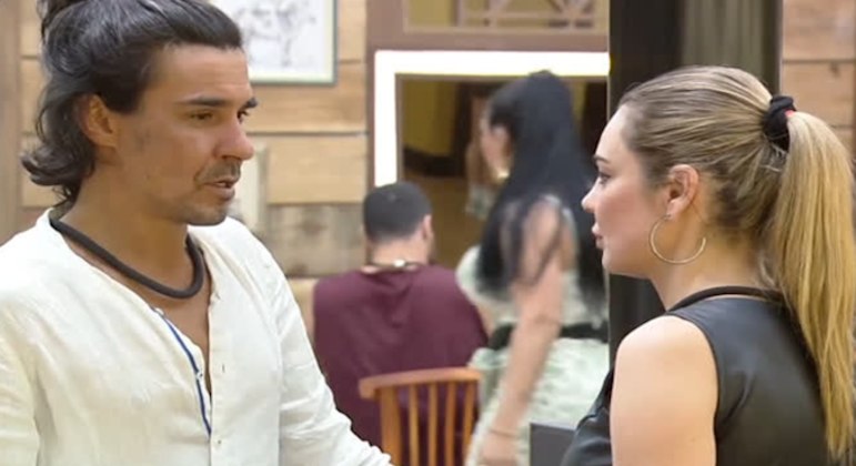 Em conversa com o ator André Gonçalves, Sheherazade reforçou a sua teoria sobre a suposta imitação de Cariúcha.