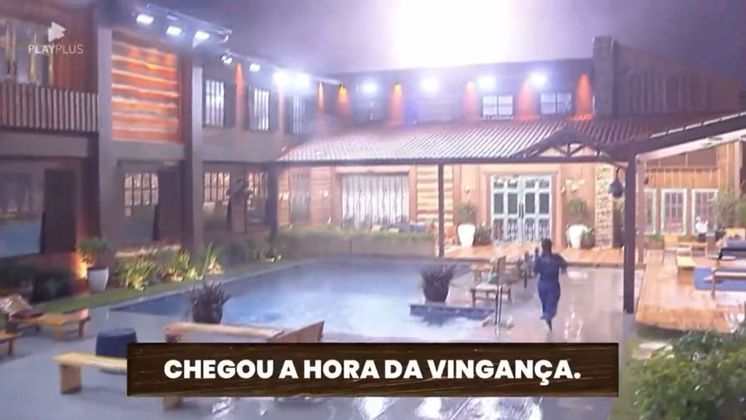Durante a volta de Jaquelline Grohalski da Prova do Fazendeiro, o recado foi dado: 