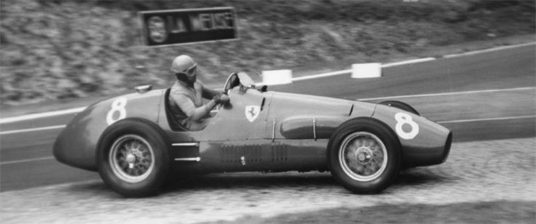 A fórmula 1 estava apenas na sua quarta edição. O italiano Alberto Ascari venceu naquele ano.