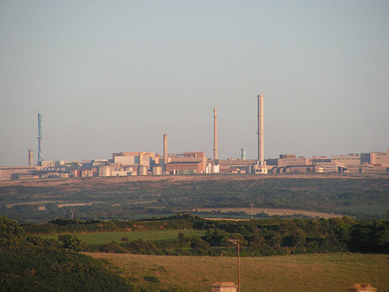 A França também guarda segredos com relação à usina de La Hague, no norte do país, mais especificamente na península de Cotentin. Neste lugar ocorre o retratamento de combustível nuclear.