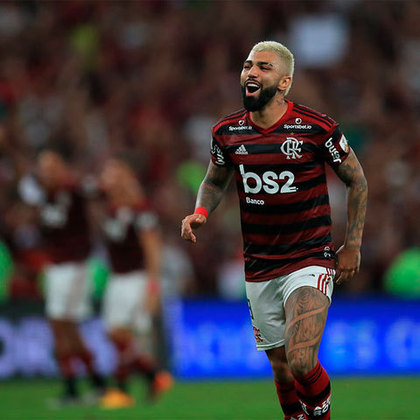 A goleada ficou marcada para sempre na história dos dois times. Depois de empatar e 1x1 em Porto Alegre, o Flamengo não tomou conhecimento e passou por cima do Grêmio, aplicando 5 a 0. Destaque para Gabigol, que marcou dois gols na partida. 