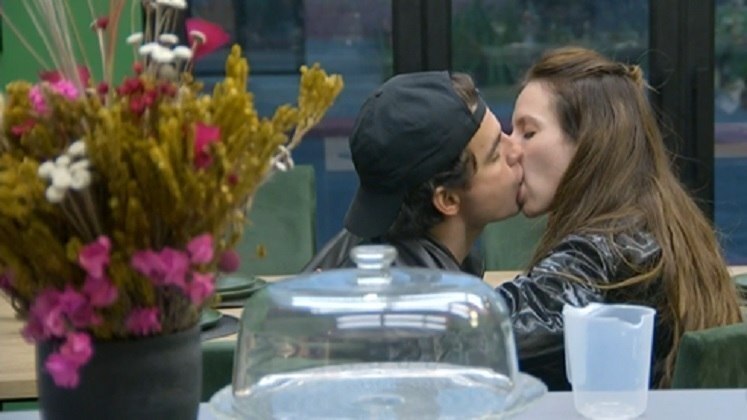 O Grande Romance Confira 5 Vezes Em Que O Amor Esteve No Ar Do Reality Fotos R7 A Grande