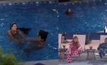 'Feliz por ser eu mesma', disse Janielle enquanto aproveitava a piscina com Medrado. Giulia e Ricardo também ouviram a estudante falando que o programa estava ajudando a elevar a autoestima dela: 'Para mim, é muito importante estar aqui e viver isso', declarou  