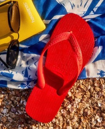A marca também sempre esteve associada ao verão, calor, praia e costuma ser apreciada por pessoas de todas as idades.