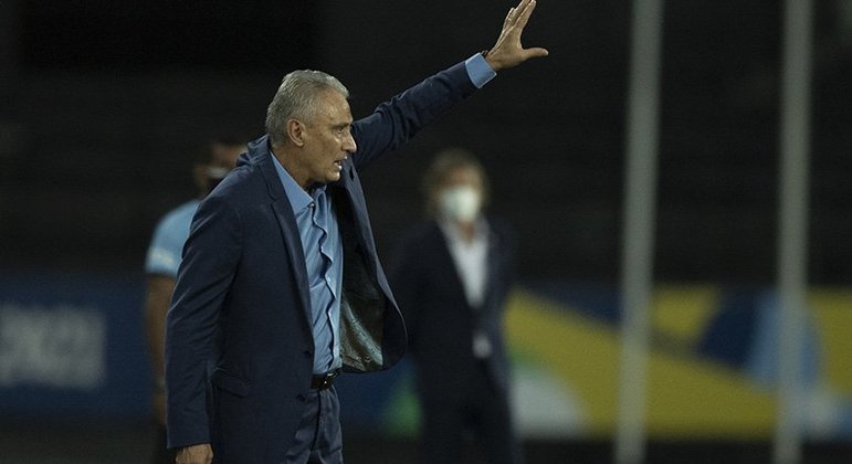 A menos de um mês de ser realizada, a Copa América teve de buscar nova sede: a Argentina desistiu de receber a competição devido à escalada da pandemia de Covid-19. O Brasil abriu suas portas para o torneio. Surgiram rumores da insatisfação da equipe canarinha, externados por Tite. O treinador foi chamado de 
