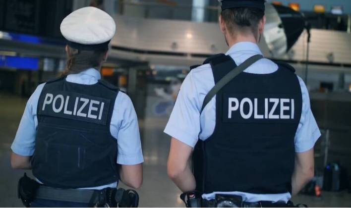 A Polícia da Alemanha também investiga o caso, já que as malas foram interceptadas no aeroporto de Frankfurt. 