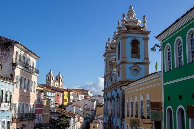A rica história do Pelourinho remonta ao século 16, quando Salvador foi fundada pelos portugueses. 