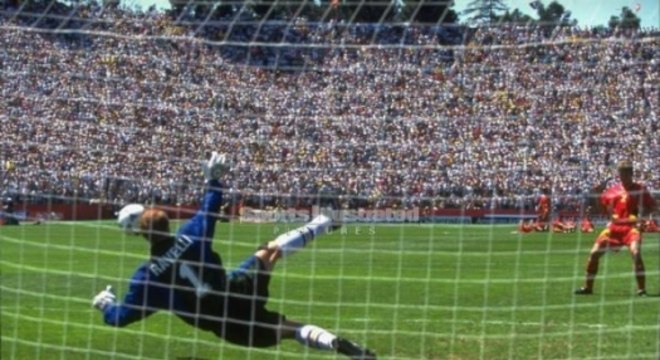 A Suécia venceu a única disputa de penalidades que precisou encarar, diante da Romênia, nas quartas de 94