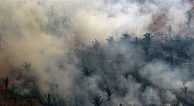 A suspensão está relacionada às queimadas na região amazônica