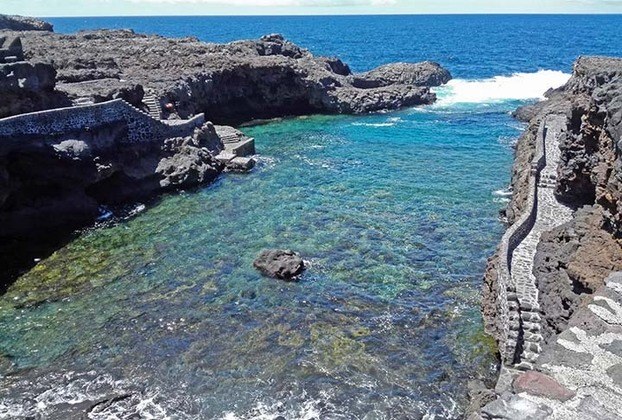 A Unesco também deu um título a outra ilha das Canárias: a El Hierro, declarada Reserva da Biosfera, pela abundância de piscinas naturais e praias cristalinas em 100 km de litoral. 