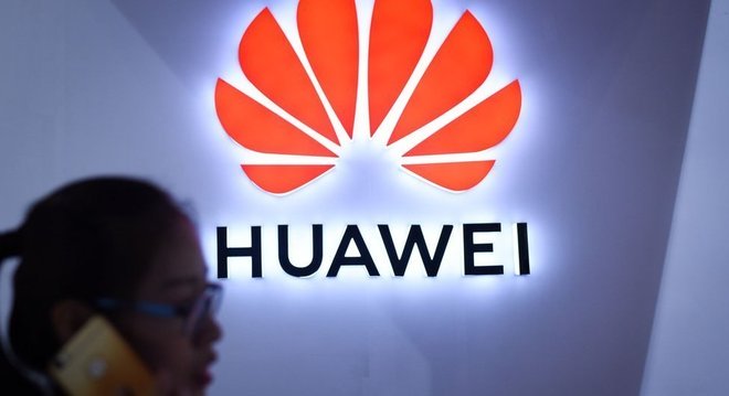 Foi o Departamento de Comércio dos EUA que, no dia 15 de maio, incluiu a Huawei Technologies e filiadas numa espécie de 'lista negra'