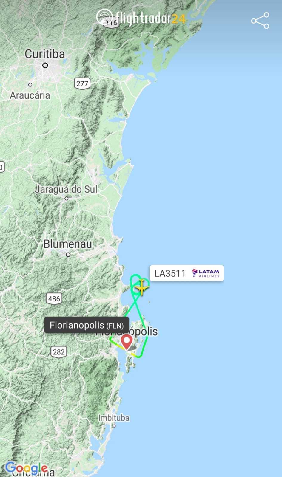 A321 orbitou no litoral catarinense antes de retornar a Florianópolis