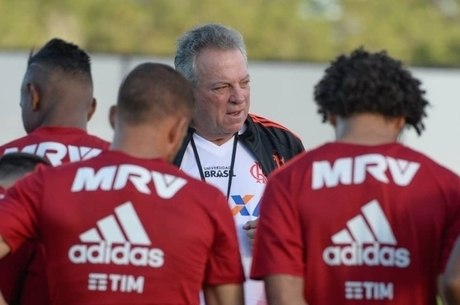 Experiência de Abel é esperança no Flamengo