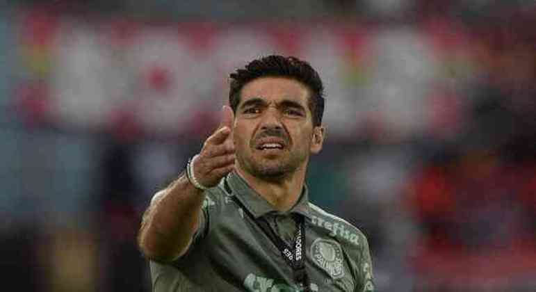 Abel Ferreira já tomou 52 cartões desde que chegou ao Palmeiras. "Sei o país onde estou"