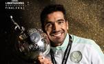 Na última semana, repercutiu na web a proposta milionária que o técnico Abel Ferreira, atualmente no comando do Palmeiras, rejeitou do Al-Hilal, time da Arábia Saudita. O português recusou a bagatela de R$ 120 milhões por temporada para permanecer no Verdão.Com esse dinheiro, Abel poderia fazer coisas inimagináveis. Por essa razão, o R7 separou sete coisas (itens e até pessoas) que ele poderia comprar com o montante