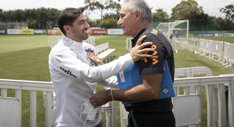 Abel Ferreira e Tite se encontraram em treino da seleção brasileira, em 2021, no CT do Palmeiras