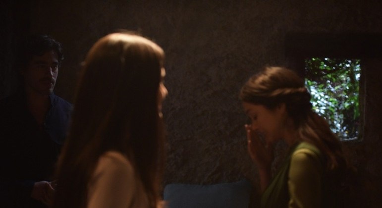 Em um dos episódios, Abigail tentou desabafar com Berseba, mas foi interrompida por Nabal