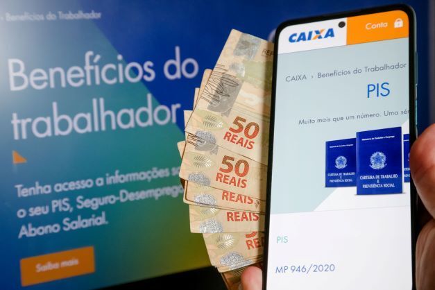 Encaminhamento de carteiras de identidade é retomado; confira as