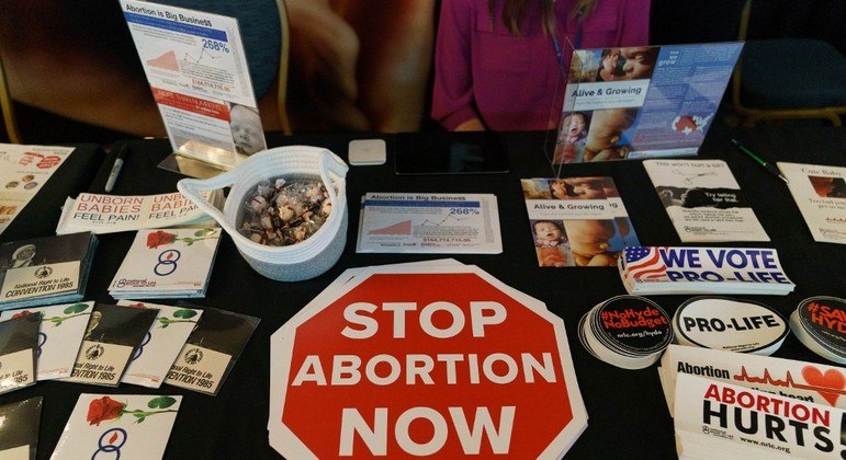 Direita conservadora americana comemorou a decisão da Suprema Corte sobre aborto no país 
