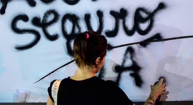 Uma em cada cinco mulheres atÃ© 40 anos realizou pelo menos um aborto