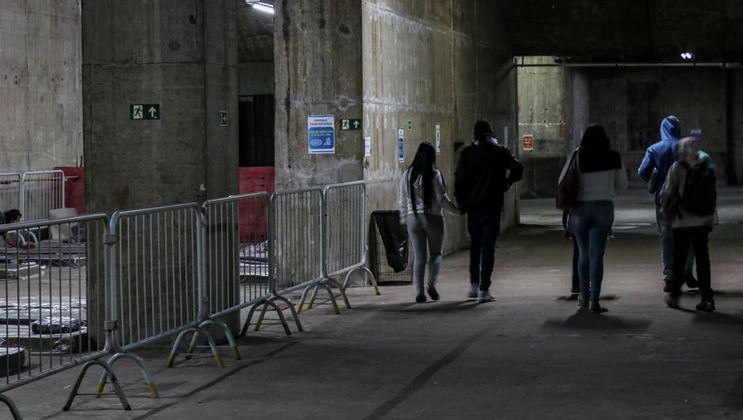 Para acolher a população em situação de rua nestes dias de baixas temperaturas, o governo abriu a estação Pedro II do Metrô para funcionar como abrigo. Veja a seguir o interior do centro de acolhimento montado