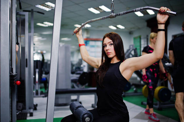 Os especialistas são unânimes ao
afirmar que o acompanhamento de um nutricionista é fundamental, e que o elemento
mais importante na busca por um corpo saudável é a prática regular de atividade
física e a adoção de uma dieta equilibrada e diversificada. Continue lendo para
saber mais sobre cada um dos suplementos e suas respectivas indicações: