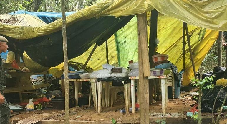 GCM descobre acampamento para produção de drogas em APA na zona leste de SP