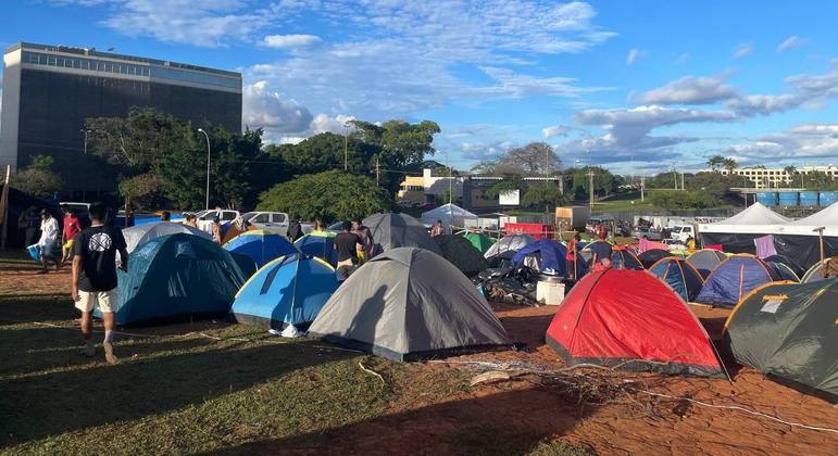 Organizadores esperam reunir até 7 mil acampados