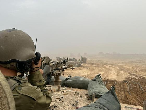 Os tanques israelenses continuam avançando em direção a áreas mais povoadas de Gaza