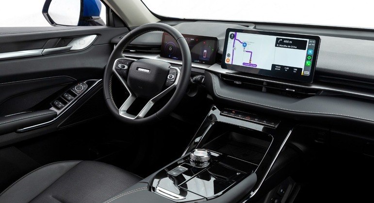 Central multimídia tem 12,3 polegadas com conexão com Android Auto e Apple CarPlay