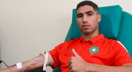Achraf Hakimi, principal atleta marroquino, foi um dos doadores
