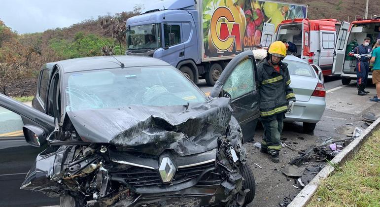 Colisão frontal entre ônibus e carro mata jovem de 24 anos em Erechim