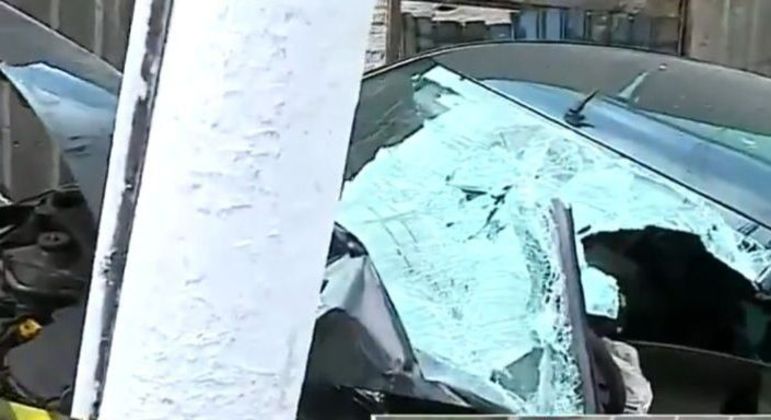 Resgate precisou serrar algumas partes do carro para retirar jovem preso nas ferragens