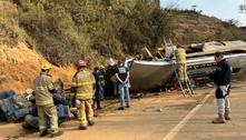 Ônibus envolvido em acidente que deixou pelo menos sete corintianos mortos estava irregular, diz ANTT 