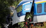 O ministro dos Transportes da República Tcheca, Karel Havlicek, afirmou que o 'Ex 351 não respeitou um sinal (...) e colidiu contra um trem regional