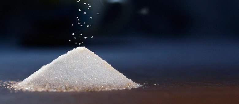 Brasileiros não enxergam o açúcar escondido nos alimentos industrializados
