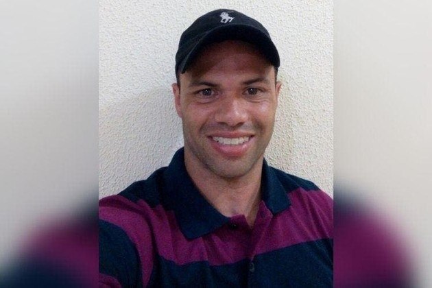 Adans João chegou a ser atendido pelo Corpo de Bombeiros no local, mas não resistiu e faleceu aos 38 anos de idade