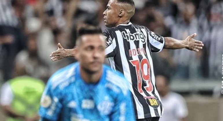 Ademir deu o golpe final. O Atlético não correu risco diante do perdido Flamengo