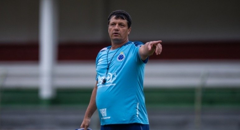 Adilson Batista teve algumas passagens como técnico do Cruzeiro