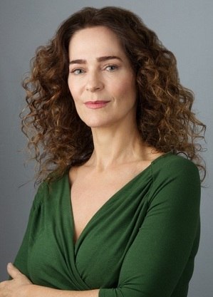 Adriana Rabelo em vários trabalhos