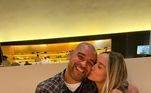 Aos 39 anos, Adriano Imperador já viveu muitos altos e baixos, tanto dentro quanto fora do campo. Que o novo relacionamento mantenha o sorriso alegre que sempre acompanhou o ex-jogador