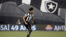Adryelson, do Botafogo, é convocado para a seleção brasileira