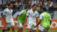 Cruzeiro vence o Atlético-MG no primeiro clássico na arena do rival