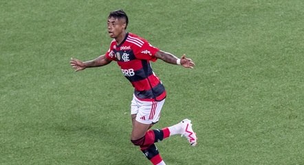 Bruno Henrique marcou um golaço na vitória do Flamengo