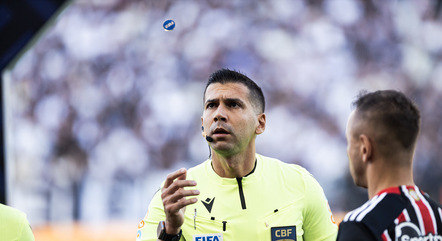 Arbitragem de Bruno Arleu foi muito criticada pelos são-paulinos