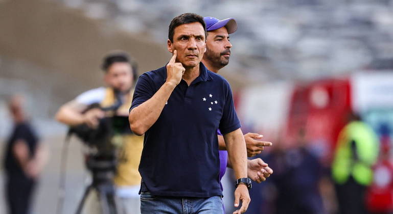 Fim da linha para Zé Ricardo no Cruzeiro. O treinador foi demitido após o encerramento da 34ª rodada, depois de mais uma derrota da Raposa, dessa vez diante do Coritiba, por 1 a 0. 
