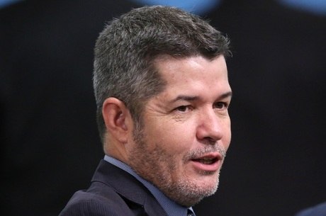 Delegado Waldir foi destituído do cargo