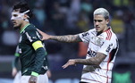 Já Pedro ainda é uma incógnita. O atacante tem a concorrência de Gabigol no ataque, e a agressão sofrida pode ser um incentivo para uma eventual saída. No início de julho, o centroavante recebeu propostas do mundo árabe, mas as recusou